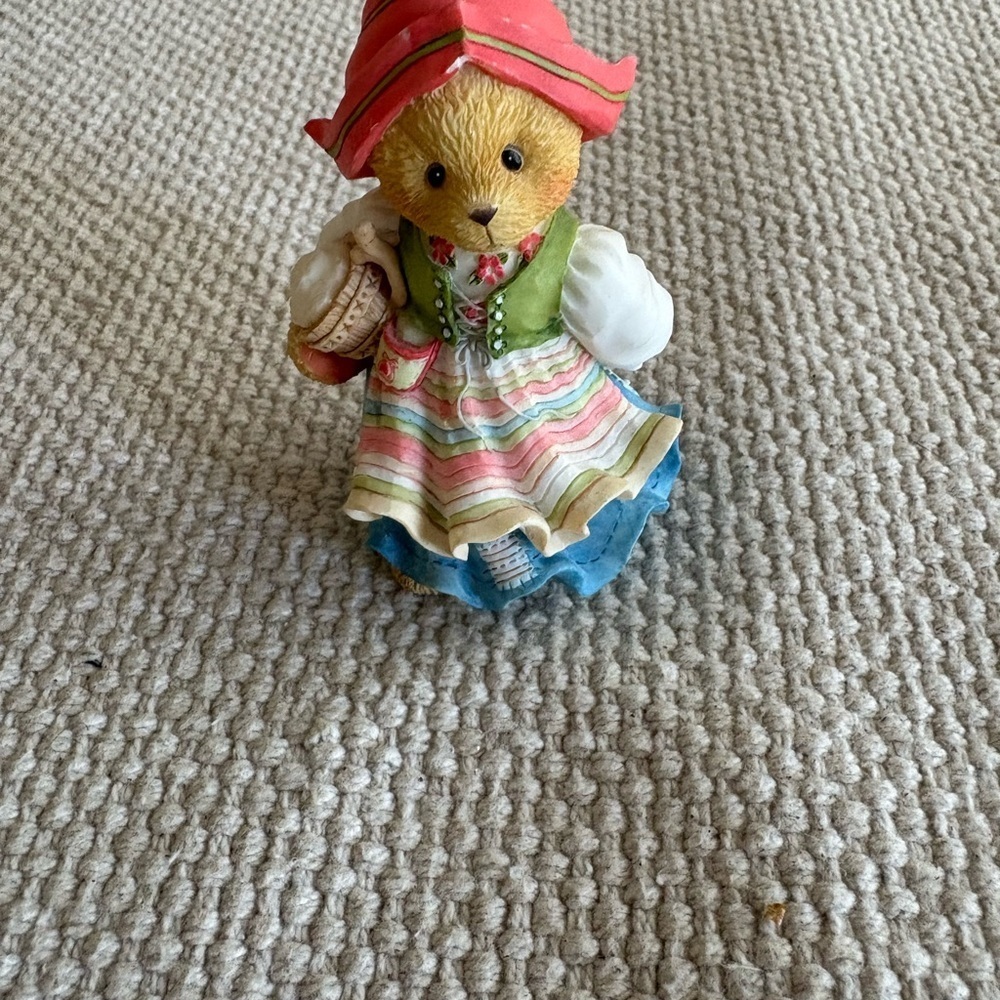 Cherished Teddies "Kerstin" from the "Across The Seas" collection